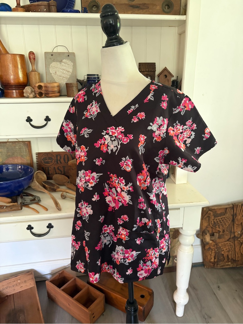Vera Bradley Women’s Floral V-Neck Scrub Top - Black with Pink Floral Print